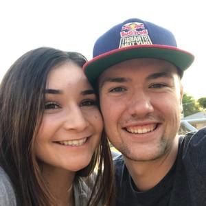 Meet your Posher, Alex